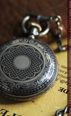 ニエロ・黒金装飾 ロンジンの銀無垢アンティーク懐中時計【1902年製】チェーン付き-P2344-7