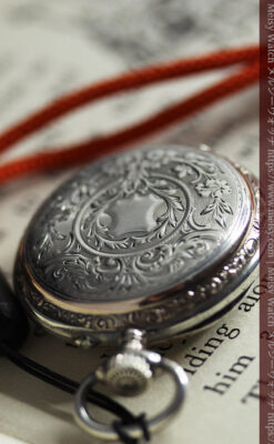 魅力的な無銘の銀無垢アンティーク懐中時計【1880年頃】-P2348-2