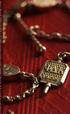 鍵巻き型の飾りと装飾の綺麗な金無垢アンティーク懐中時計チェーン-C0503-1