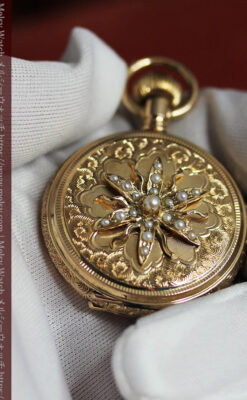 立体的な金と真珠の花 ウォルサムの金無垢アンティーク懐中時計 【1897年頃】-P2349-18