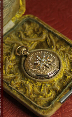 立体的な金と真珠の花 ウォルサムの金無垢アンティーク懐中時計 【1897年頃】-P2349-25