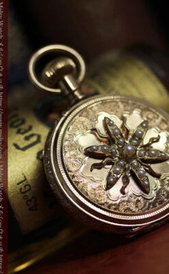 立体的な金と真珠の花 ウォルサムの金無垢アンティーク懐中時計 【1897年頃】-P2349-5