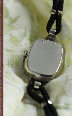 ダイヤとケース装飾の美しいハミルトンのレディース金無垢腕時計 【1945年頃】-W1610-14