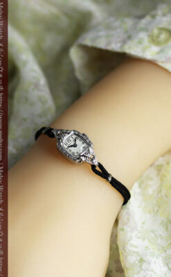 ダイヤとケース装飾の美しいハミルトンのレディース金無垢腕時計 【1945年頃】-W1610-17