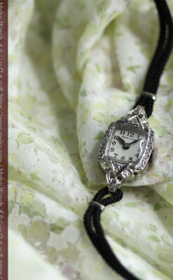 ダイヤとケース装飾の美しいハミルトンのレディース金無垢腕時計 【1945年頃】-W1610-4