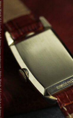 緩やかな曲線が上品な細長いケースのロンジンのアンティーク腕時計【1946年頃】-W1616-18