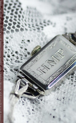 サファイアと大粒のダイヤが輝くグリュエンの金無垢アンティーク腕時計 【1925年頃】-W1620-19