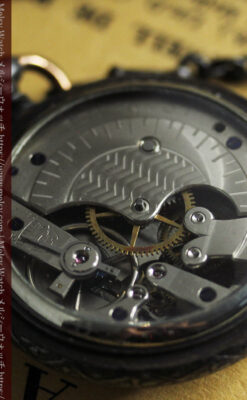 天使の装飾 渋さと深みあるロンジンのアンティーク懐中時計【1892年製】チェーン付き-P2359-22