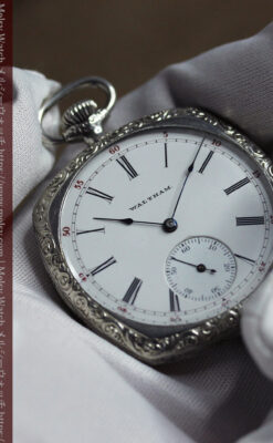 ウォルサムの丸みを帯びた四角形のアンティーク懐中時計【1926年頃】-P2365-14