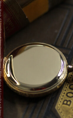 勢いのある装飾が美しいウォルサムの金無垢アンティーク懐中時計 【1900年頃】-P2366-23