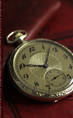ハミルトンの綺麗な金色の文字盤を持つアンティーク懐中時計【1924年頃】-P2367-8