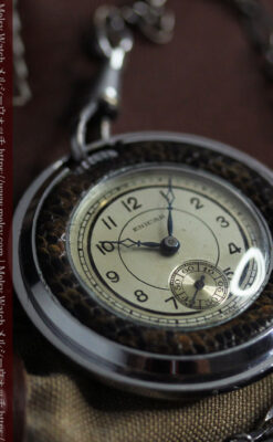 エニカのレトロでカジュアルな鎖付きアンティーク懐中時計【1930年頃】-P2368-9