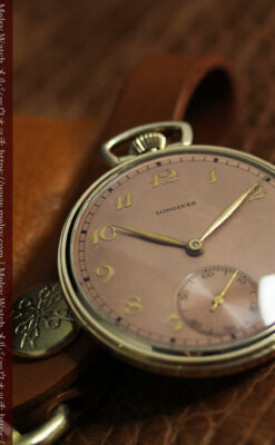 際立つ彫りとサーモンピンクの文字盤 ロンジンのアンティーク懐中時計【1940年頃】-P2369-7