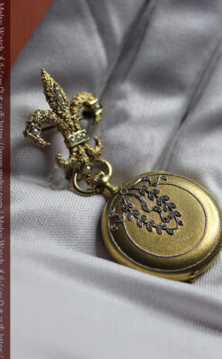 ミル打ちとダイヤの美しい装飾 ロンジンの18金無垢アンティーク懐中時計 【1909年製】真珠ピン付き-P2370-19