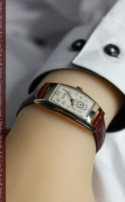 ウォルサム アンティーク腕時計 緩やかな曲線美 【1940年製】-W1028-17