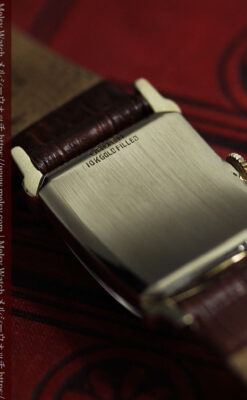 カーベックス 形やスタイルの特殊なグリュエンのアンティーク腕時計 【1950年頃】金&黒-W1629-17