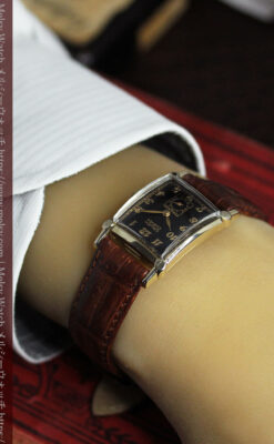 カーベックス 形やスタイルの特殊なグリュエンのアンティーク腕時計 【1950年頃】金&黒-W1629-23