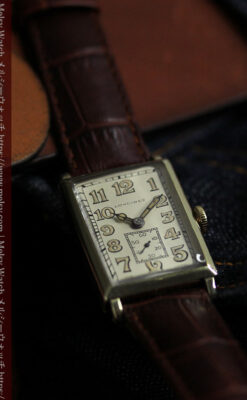 1世紀という渋さが光る ロンジンの長方形アンティーク金無垢腕時計 【1926年頃】-W1633-4