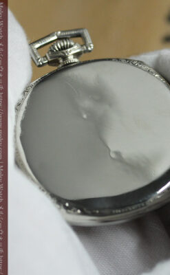 ギョーシェ彫り&四角形 ウォルサムのアンティーク懐中時計 【1920年頃】-P2382-14