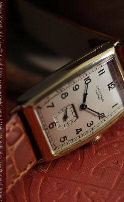 英国ベンソン 品のある縦長の金無垢アンティーク腕時計 【1949年頃】-W1636-11