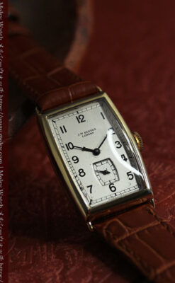 英国ベンソン 品のある縦長の金無垢アンティーク腕時計 【1949年頃】-W1636-6