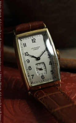 英国ベンソン 品のある縦長の金無垢アンティーク腕時計 【1949年頃】-W1636-7