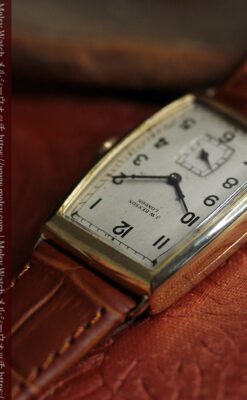 英国ベンソン 品のある縦長の金無垢アンティーク腕時計 【1949年頃】-W1636-9