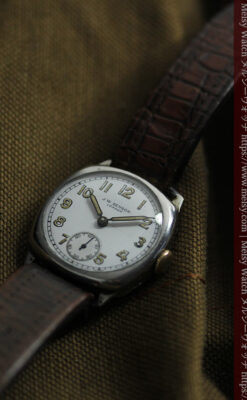 長い年月の熟成感を楽しめる英国ベンソンのアンティーク腕時計 【1930年頃】-W1637-4