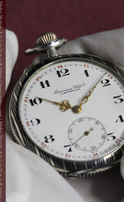 IWC 黒と銀のニエロ装飾に美しい針が映える銀無垢アンティーク懐中時計 【1918年頃】-P2385-18