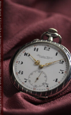 IWC 黒と銀のニエロ装飾に美しい針が映える銀無垢アンティーク懐中時計 【1918年頃】-P2385-4