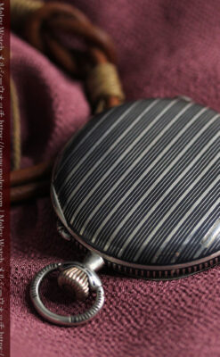 IWC 黒と銀のニエロ装飾に美しい針が映える銀無垢アンティーク懐中時計 【1918年頃】-P2385-5