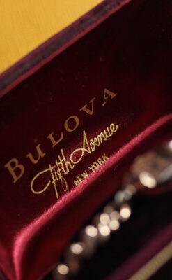 ルビー&ダイヤ 華のあるブローバの女性用アンティーク金無垢腕時計 【1941年製】箱付き-W1643-14