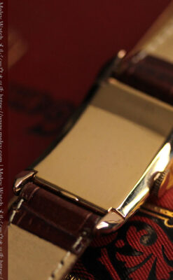 ローズ色の美しいカーベックス 曲線を描くグリュエンのアンティーク腕時計 【1940年頃】-W1644-19