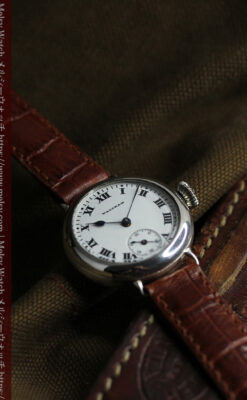 騎士の彫りを持つウォルサム 銀無垢アンティーク腕時計 【1915年製】-W1438-10