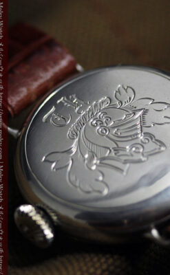 騎士の彫りを持つウォルサム 銀無垢アンティーク腕時計 【1915年製】-W1438-13