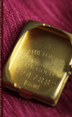 小さな十字架を添えたティファニーの金無垢アンティーク腕時計 【1950年頃】-W1657-15