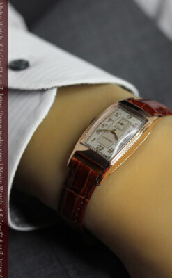 丸みのあるカーブを描くロンジンのアンティーク腕時計 【1938年頃】ローズ色-W1658-17