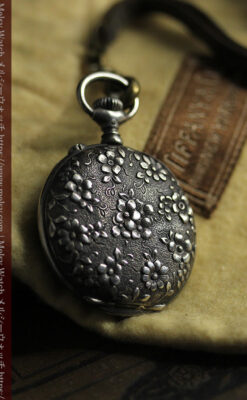 希少なティファニーの懐中時計 繊細で立体的な装飾が美しい銀無垢ケース 【1900年頃】-P2389-13