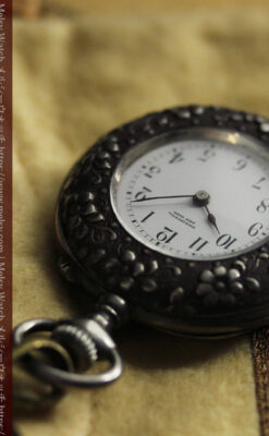 希少なティファニーの懐中時計 繊細で立体的な装飾が美しい銀無垢ケース 【1900年頃】-P2389-20