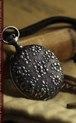 希少なティファニーの懐中時計 繊細で立体的な装飾が美しい銀無垢ケース 【1900年頃】-P2389-3