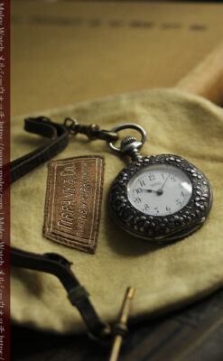 希少なティファニーの懐中時計 繊細で立体的な装飾が美しい銀無垢ケース 【1900年頃】-P2389-4