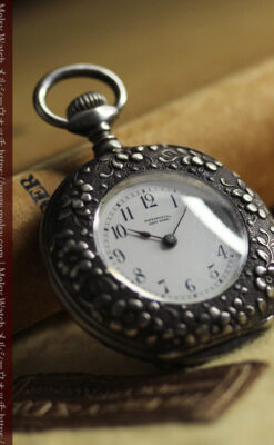 希少なティファニーの懐中時計 繊細で立体的な装飾が美しい銀無垢ケース 【1900年頃】-P2389-5