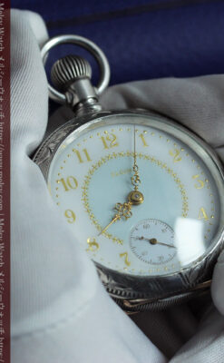 牡鹿の大型銀時計 淡いターコイズ色と金模様 エルジンのアンティーク懐中時計-P2397-16