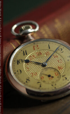 金色文字盤にローズ色 オメガの銀無垢アンティーク懐中時計 【1915年頃】-P2398-12