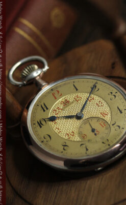 金色文字盤にローズ色 オメガの銀無垢アンティーク懐中時計 【1915年頃】-P2398-2