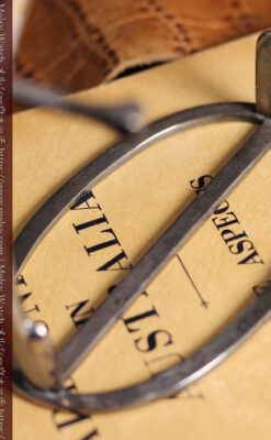 蹄鉄型の銀スタンド、馬と蹄鉄ロンジンの懐中時計のセット 【1900年頃】-P2399-21