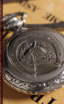 蹄鉄型の銀スタンド、馬と蹄鉄ロンジンの懐中時計のセット 【1900年頃】-P2399-9