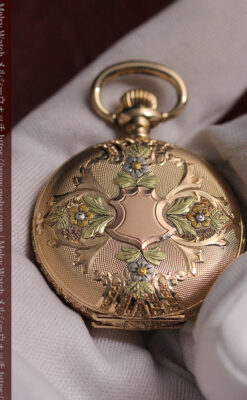 緻密で繊細な美を誇る 14金無垢ウォルサムのアンティーク懐中時計 【1900年頃】-P2400-26
