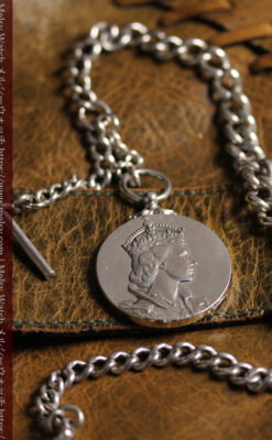 エリザベス女王戴冠記念メダル付きの銀無垢アンティーク懐中時計チェーン-C0531-9