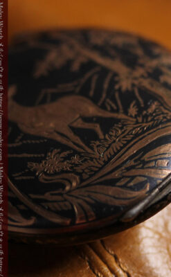 オメガの銀無垢アンティーク懐中時計・ニエロ黒金装飾 【1917年頃】佇む牝鹿-P2407-19